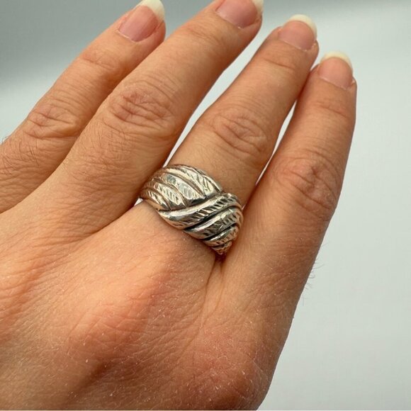 Silver Textured Ring Size 7.5 - Picture 5 of 13